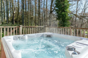 Lord Galloway 31 with Hot Tub
